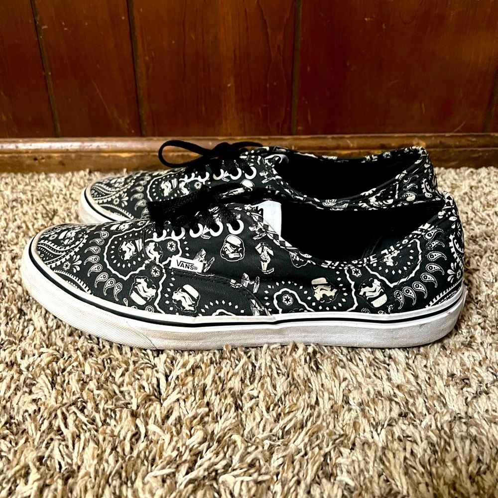 Vans classic low top storm trooper  size 13